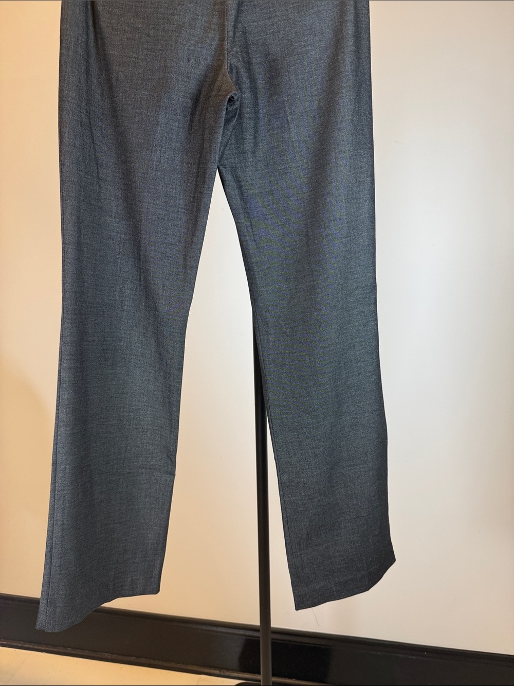 Express Editor Barely Bootcut Low Rise - Picture 8 of 10